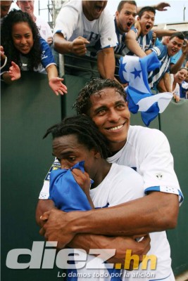 27 celebraciones inolvidables de Carlo Costly en su carrera