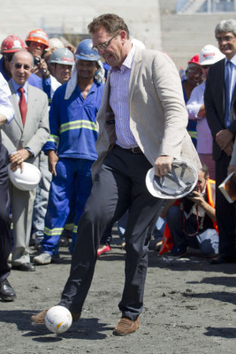 Avances para Mundial-2014 tras visita a Curitiba, Rio y Sao Paulo.