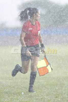 Graderías abarrotadas, bellezas de Ocotepeque y grito de alegría en triunfo de Victoria ante Pinares en la finalísima