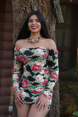 Ella es Katherin Moncada, la bella modelo de programa de televisión