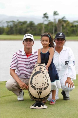 Felipe Velásquez, venezolano que se lleva el Honduras PGA Tour Latinoamérica de golf