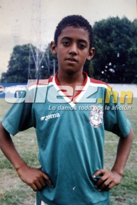 El álbum del 'Choco' Lozano: De tocar el tambo en barrio el Patrol al Tenerife