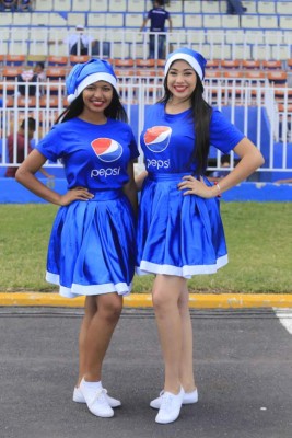 ¡BELLEZA! Las chicas que se robaron el show en los juegos de repechaje