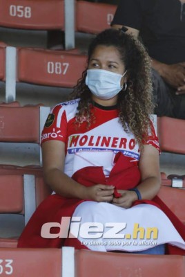 Lo que no viste en TV en la jornada 9: bellezas, beso apasionado de Pereira ¡y graves heridas a dos jugadores!