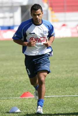 Futbolistas hondureños que se retiraron sin que te dieras cuenta