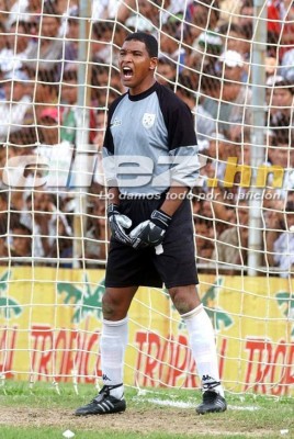Solo dos jugadores están ligados a Platense de la plantilla campeón en el 2001