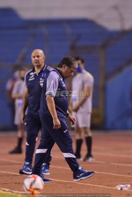 La noche que pintaba como fiesta y terminó en una pesadilla para 'Bolillo' Gómez en su debut con Honduras