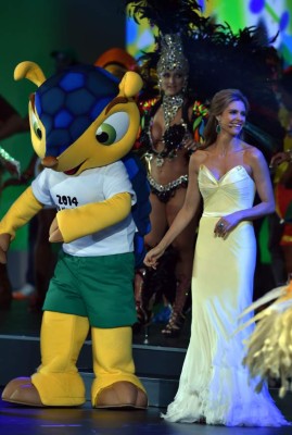 Fernanda Lima durante el Congreso de la FIFA de 2014 en Río de Janeiro