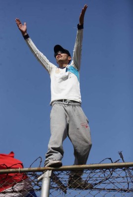 Las fotos más curiosas que se vieron en el estadio Nacional en la gran final
