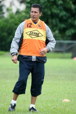 Los entrenadores hondureños que están sin dirigir en Liga Nacional