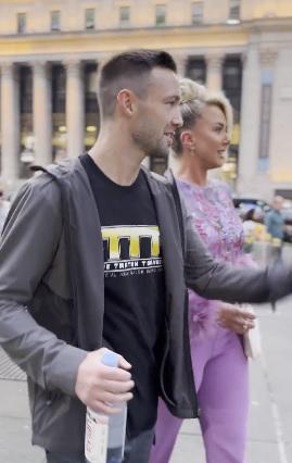 Por Honduras: Los fieles seguidores de Teófimo López, la hermosa pareja de Josh Taylor y habrá llenazo en el Madison Square Garden