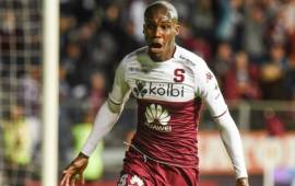 Atlético Bucaramanga de Colombia se ha acercado al delantero hondureño.