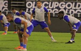 Los jugadores entrenaron ya pensando en el juego de este lunes.