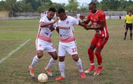 José Danilo Tobías y Rony Martínez estuvieron en este amistoso. Foto cortesía.