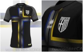 La preciosa camisa alternativa del Parma Calcio 1913 para la temporada 2018/19 en la Serie A de Italia.