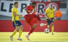 Farfán en una de las acciones del partido.