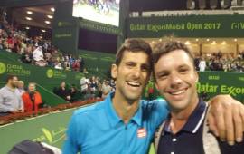 Esta es la Selfie que se tomó Horacio Zeballos con Novak Djokovic.