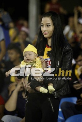 ¡QUÉ MUÑECAS! El lado sexy del clásico Real España-Olimpia