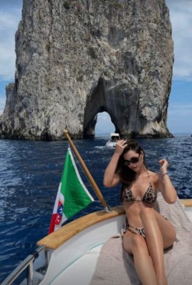 Sandra Garal, la infartante novia de Marco Asensio, deslumbra en sus vacaciones en Italia