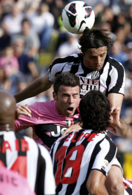 El Inter se lleva el derbi de Milán mientras que la Juventus sigue invicta.