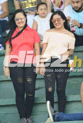 ¡Solo belleza! Las lindas chicas que adornaron la última fecha del torneo Clausura