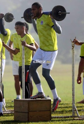 Las caras nuevas y pocas conocidas en la pretemporada de Olimpia camino al Clausura 2021