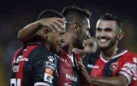 Al minuto 52 del juego Roger Rojas anotó el tercer gol de Alajuelense.