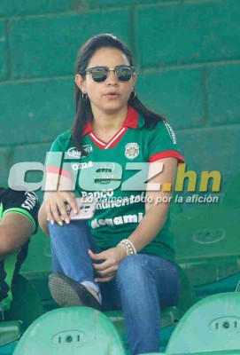 ¡Bellísimas! El Clásico entre Marathón y Real España se llena de lindas chicas