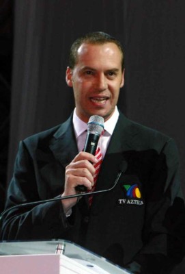 Antes y después: Así ha sido el drástico cambio físico de André Marín, periodista mexicano