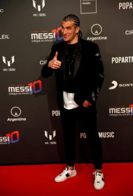 Fotos: Antonella Roccuzzo levanta suspiros en la gran noche de Messi