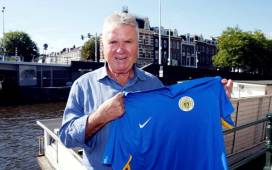 Guus Hiddink es nuevo técnico de la Selección de Curazao, que compite en Concacaf.