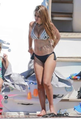 Las espectaculares vacaciones de Messi, Fábregas y Suárez con sus bellas mujeres