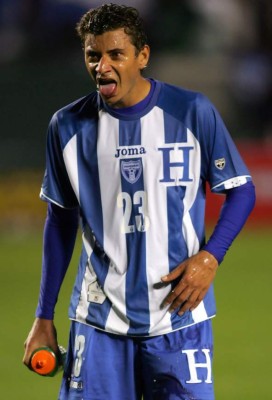 El controversial 11 ideal de la Selección de Honduras, según el cantautor Polache