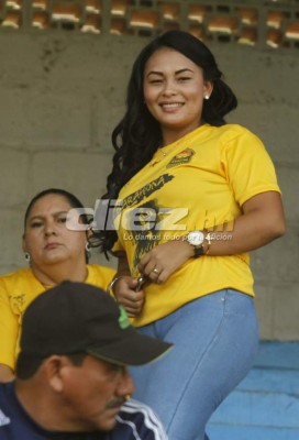 ¡BELLEZA! La jornada de la Liga sobresale por las lindas chicas en los estadios