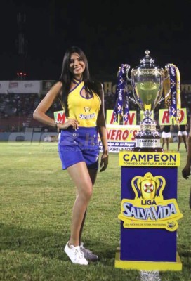 Michaell Chirinos protagonista en La Ceiba; la humilde llegada del Vida al estadio y las bellezas