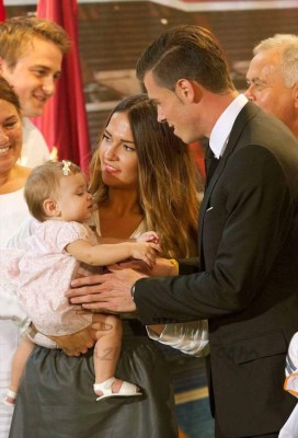 ¿Y este clásico quién lo gana? Las parejas de los jugadores del Barcelona y Real Madrid