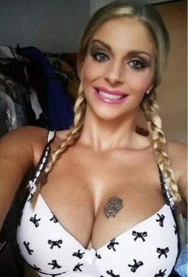 ¡INFARTANTE! Conocé a Francesca Cipriani, la aficionada más sexi de Italia