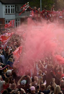 Salah dormido, nuevo look de Firmino y la fiesta del Liverpool por su sexta Champions