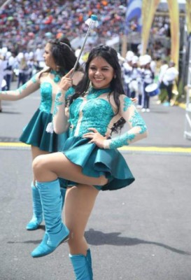 ¡Preciosas! Las 15 palillonas más bellas de los desfiles patrios en Honduras
