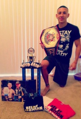 ¡Puro músculo! El 'salvaje' cambio físico del boxeador Teófimo López en solo seis años