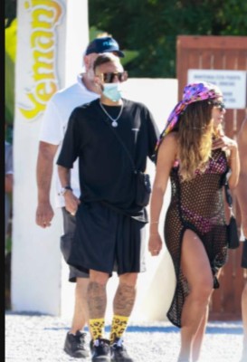 ¡Rodeado de mujeres! Las candentes vacaciones de Neymar en Ibiza y con la ex de Maluma