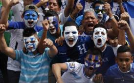 Gran fiesta se vive en San Pedro Sula por el arranque de la hexagonal rumbo al mundial de Rusia 2018. Honduras recibe a la selección de Panamá.