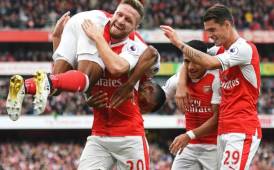 El Arsenal se mantiene con pie firme en la Premier League de Inglaterra.