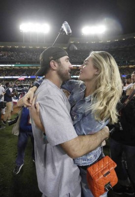 ¡Espectacular! La guapa Kate Upton celebró en grande el título de los Astros