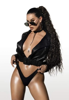 Camila Oliveira, la chica que aprovecha las peleas de UFC para vender contenidos para adultos