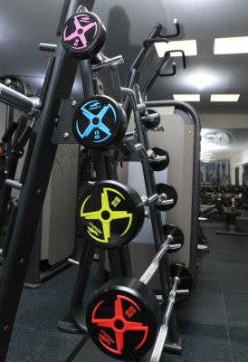 Hermano del presidente del El Salvador Yamil Bukele inaugura Clínica de Atención Integral para el Atleta