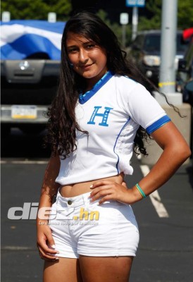Los aficionados hondureños en el Gillette Stadium de Boston