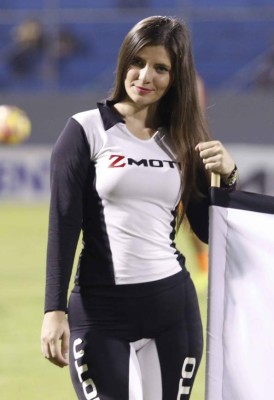 ¡BELLEZA! Las chicas más lindas que adornan el juego Real España-UPN