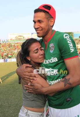 ¡Abrazos, lágrimas y besos! Eufórico festejo del Marathón tras coronarse campeón