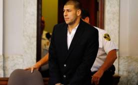 Aaron Hernández tiene 25 años y pasará el resto de su vida en la cárcel al ser hallado culpable de homicidio.